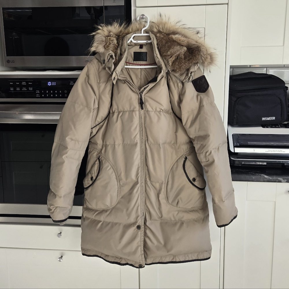 RUDSAK Beige Puffer Jacket with Fur Hood